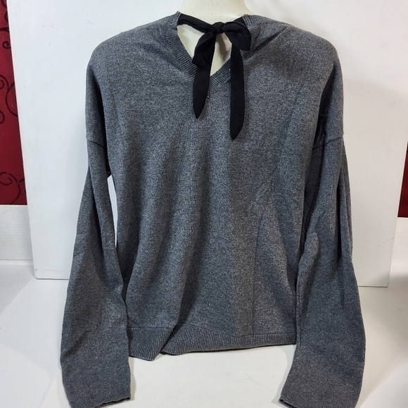 LC Lauren Conrad Grey and Black Lace Blouse - Picture 4 of 7